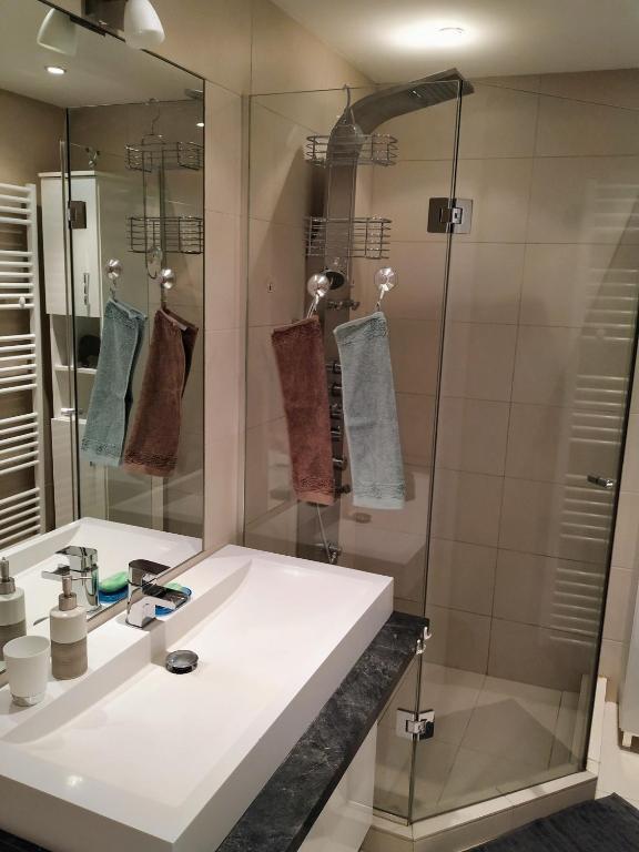 Ferienwohnung Family-Friendly Flat With Balcony Wien Exterior foto